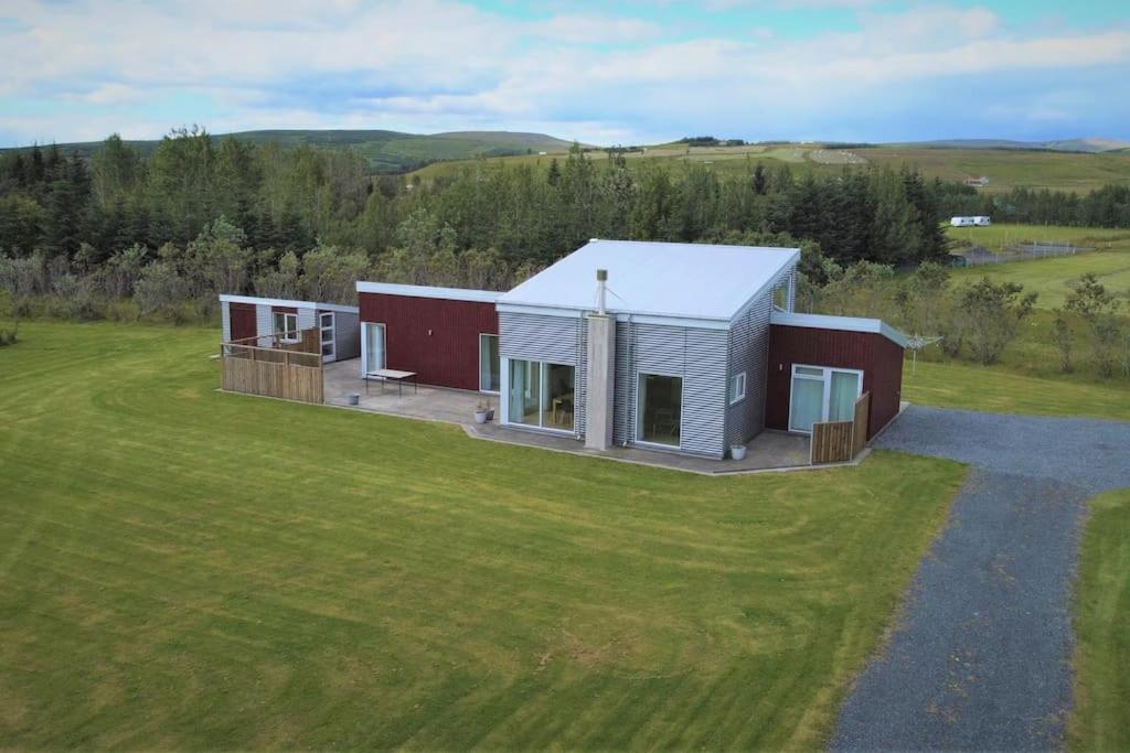 Вилла Stunning House - Amazing Scenery Хвольсвёдлюр Экстерьер фото