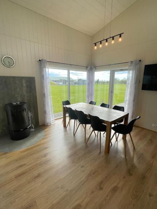 Вилла Stunning House - Amazing Scenery Хвольсвёдлюр Экстерьер фото